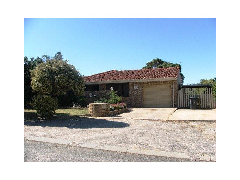 25 Kenny Crescent, Rangeway WA 6530