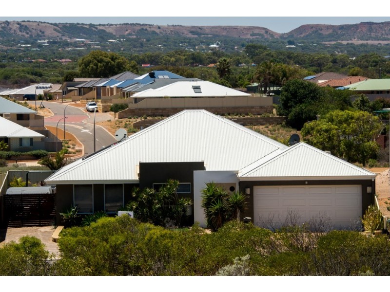 10 Seastar Cove, Sunset Beach WA 6530