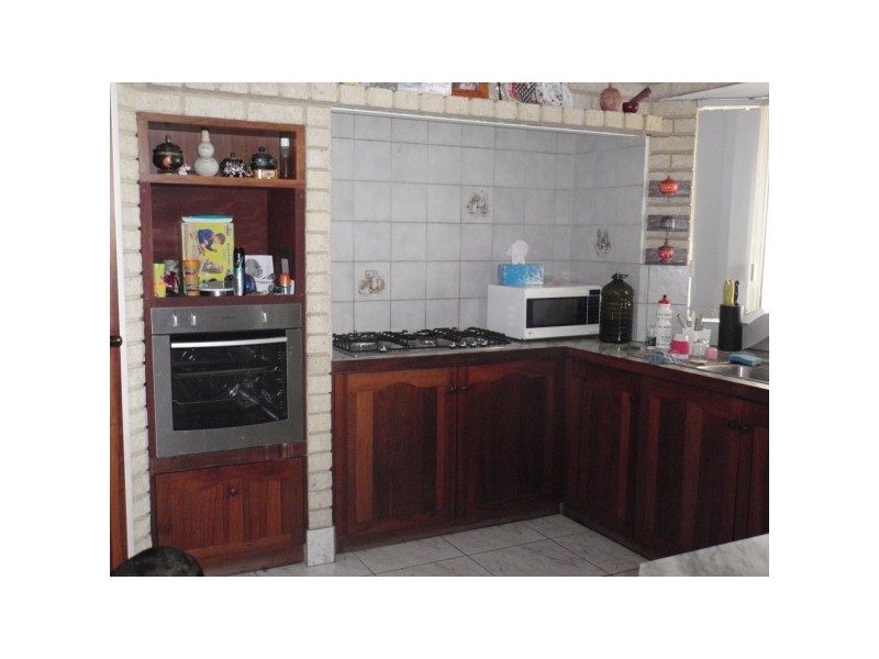 41 Eakins Crescent, Wandina WA 6530