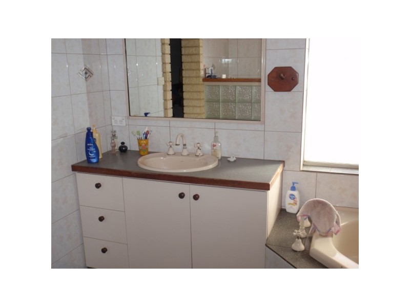 41 Eakins Crescent, Wandina WA 6530