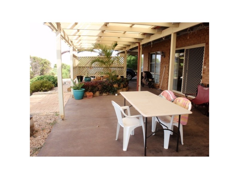 41 Eakins Crescent, Wandina WA 6530