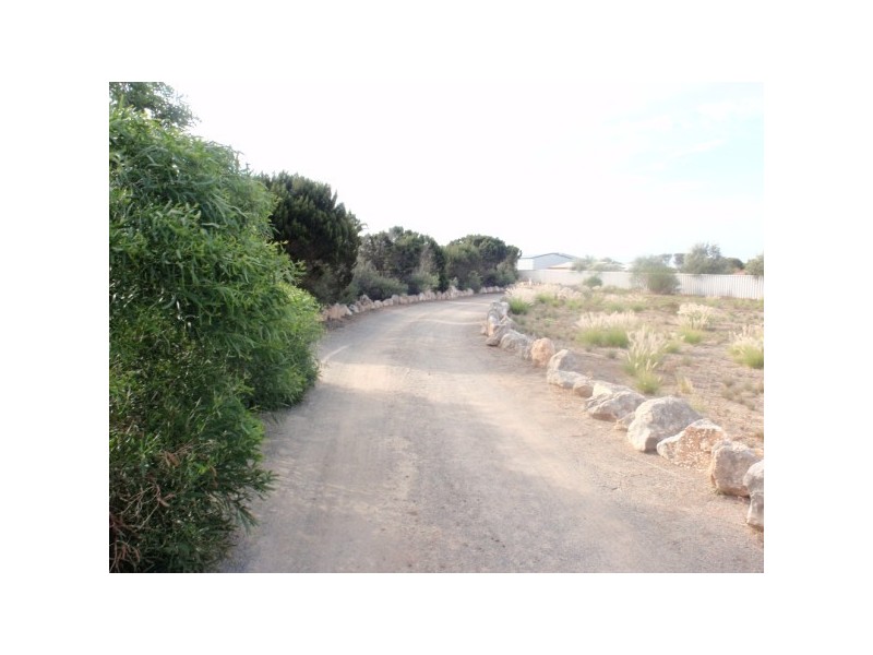 41 Eakins Crescent, Wandina WA 6530