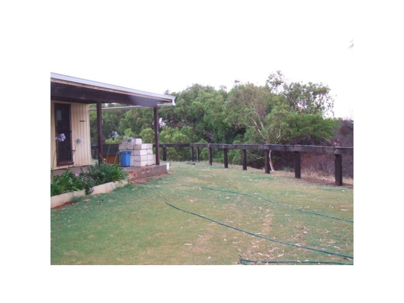 203 Company Road, Greenough WA 6532