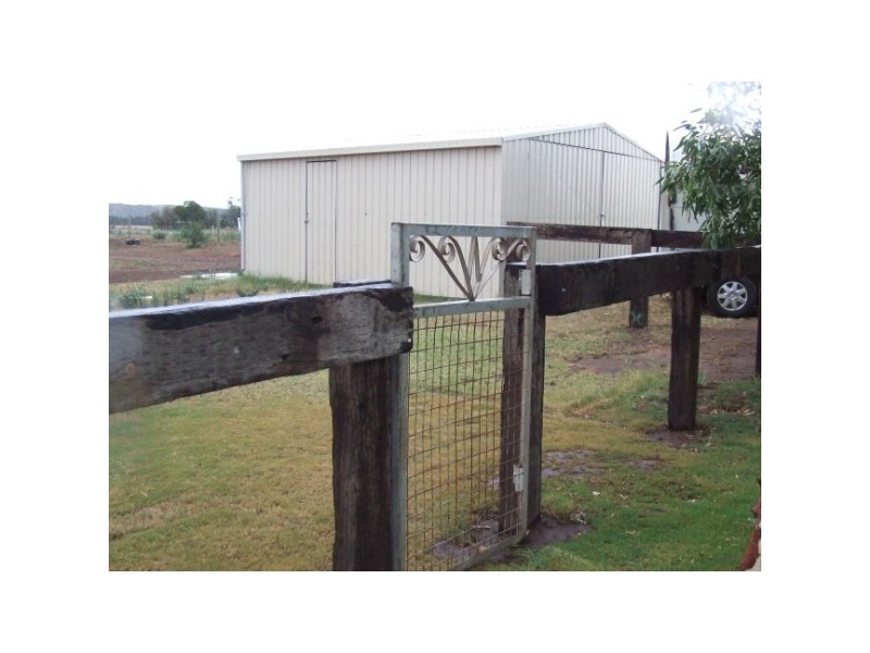 203 Company Road, Greenough WA 6532