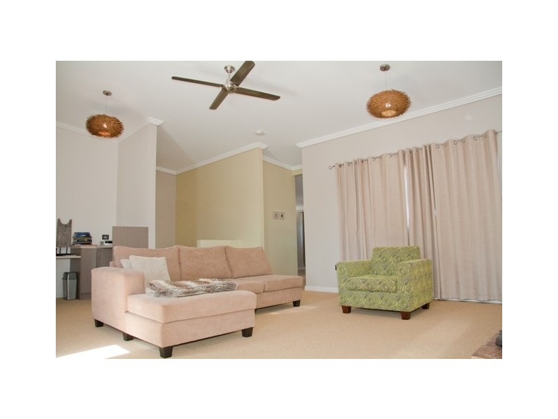 8 Catherine Street, Bluff Point WA 6530