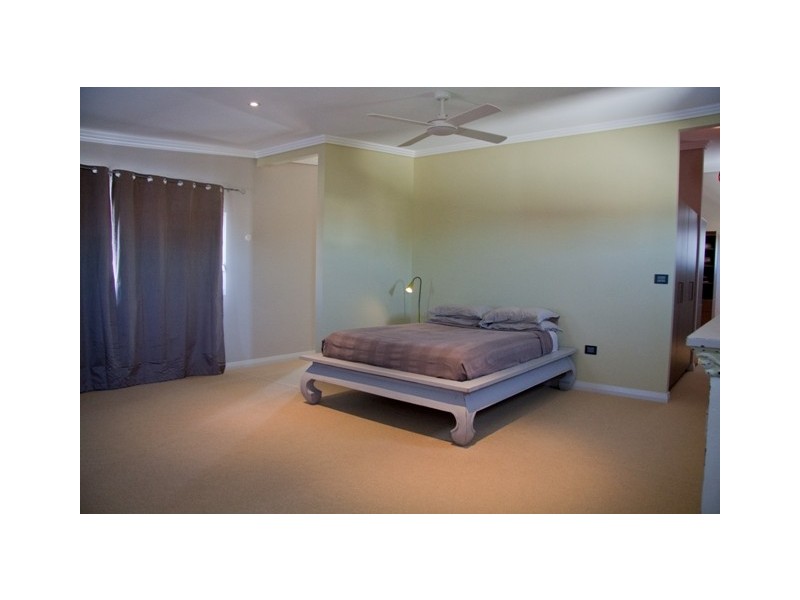 8 Catherine Street, Bluff Point WA 6530