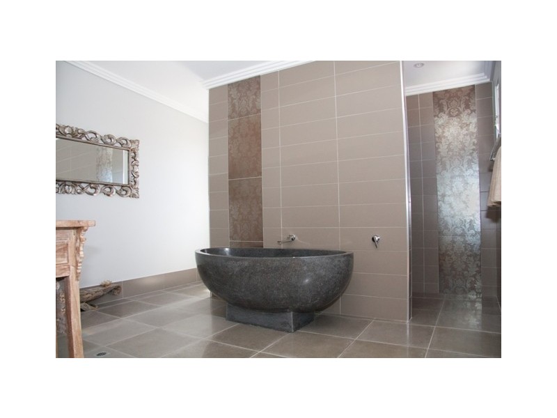 8 Catherine Street, Bluff Point WA 6530