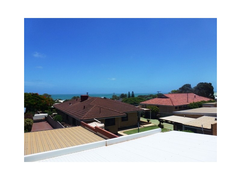 8 Catherine Street, Bluff Point WA 6530