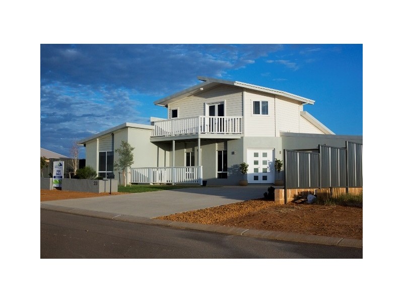 23 Andrew Lane, Waggrakine WA 6530