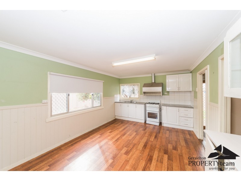 14 Reilly Road, Wonthella WA 6530