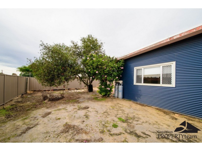 14 Reilly Road, Wonthella WA 6530