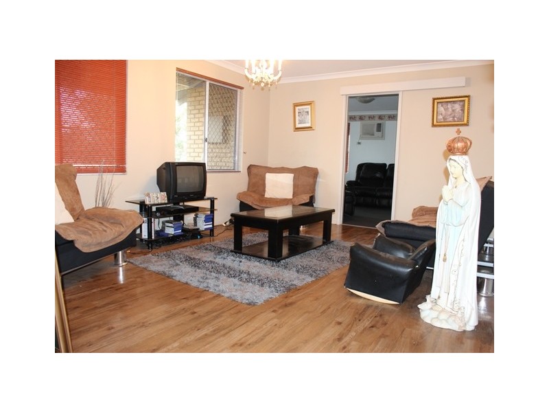 6 Waverley Street, Mount Tarcoola WA 6530