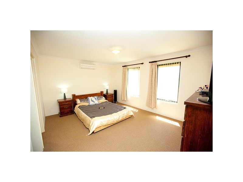 11 Castlefin Road, Utakarra WA 6530