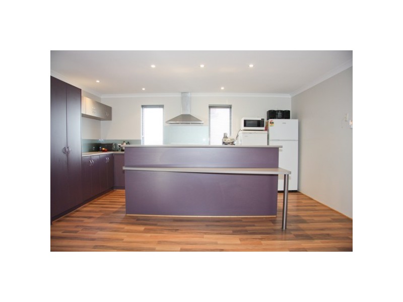 10 Jackson Loop, Wandina WA 6530