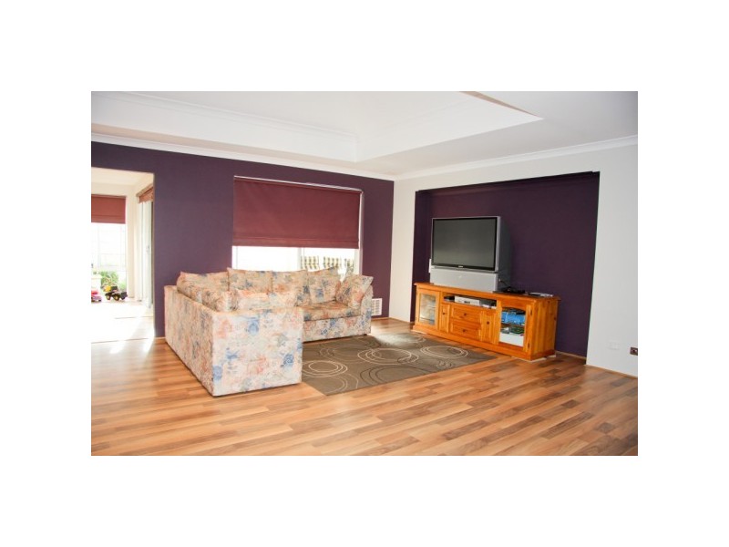 10 Jackson Loop, Wandina WA 6530