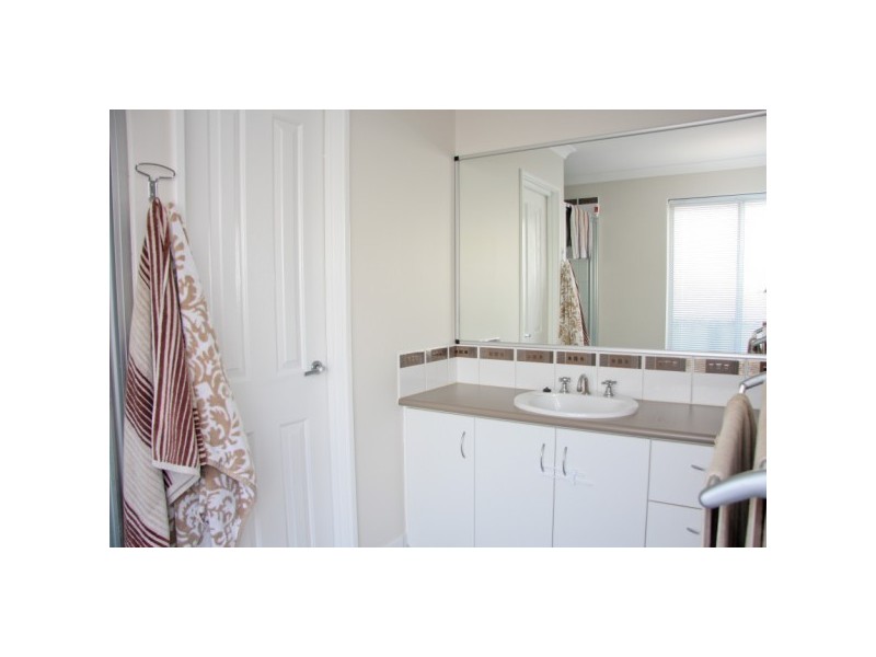 10 Jackson Loop, Wandina WA 6530