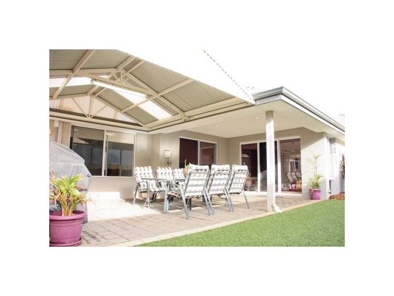 10 Jackson Loop, Wandina WA 6530