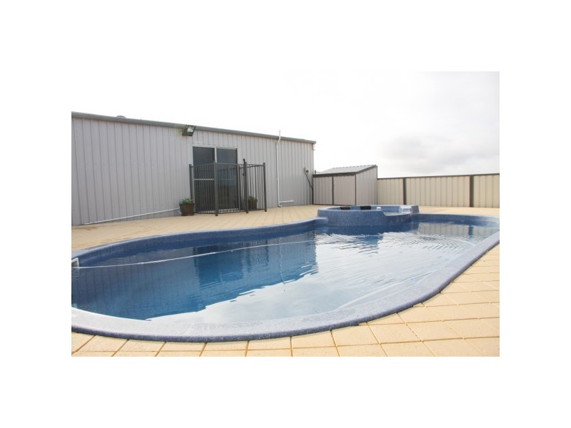 10 Jackson Loop, Wandina WA 6530