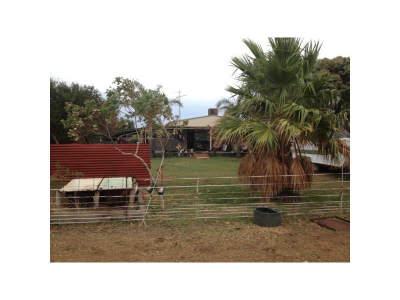 62 Reynolds Road, South Greenough WA 6528