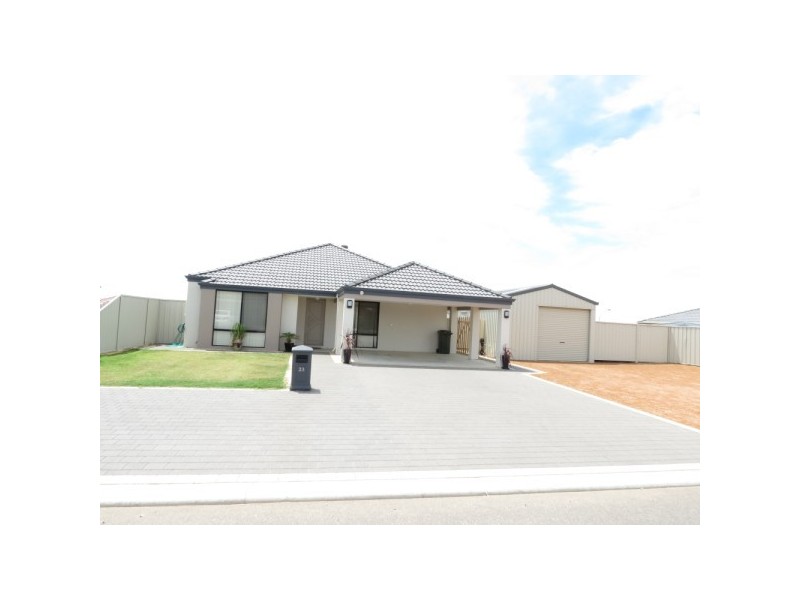 23 Colonen Street, Wandina WA 6530