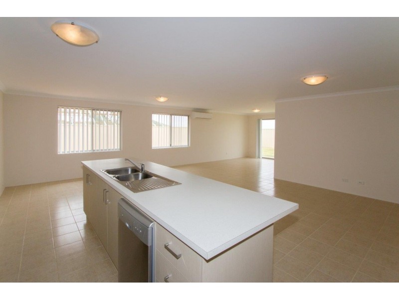 50 Ocean Queen Drive, Wandina WA 6530