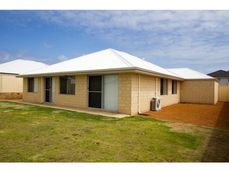 50 Ocean Queen Drive, Wandina WA 6530