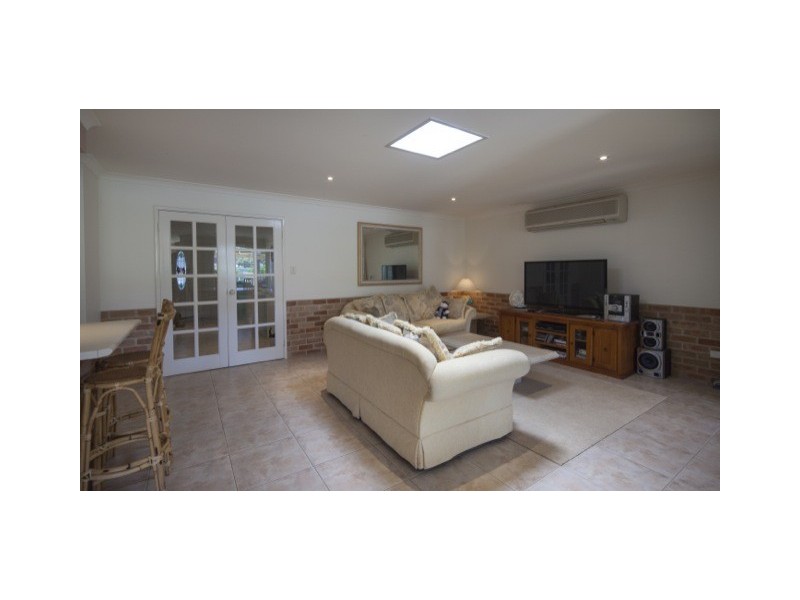 91 Glendinning Rd, Tarcoola Beach WA 6530