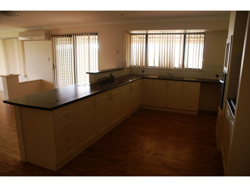 10 Archdale Rise, Wandina WA 6530