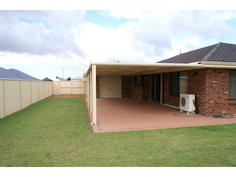 10 Archdale Rise, Wandina WA 6530