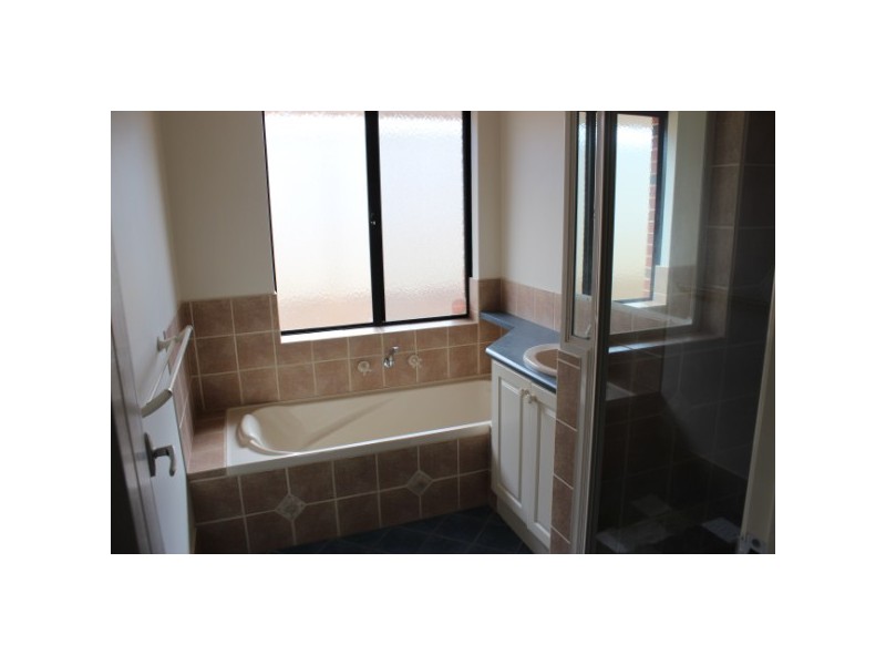 10 Archdale Rise, Wandina WA 6530