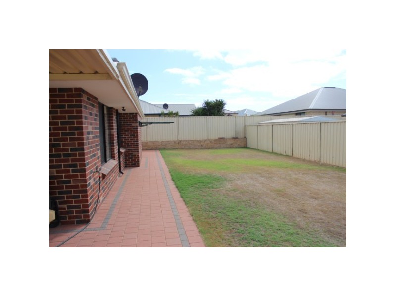 10 Archdale Rise, Wandina WA 6530