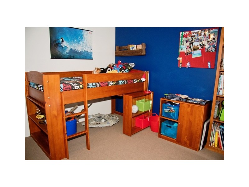 8 Topsail Street, Drummond Cove WA 6532