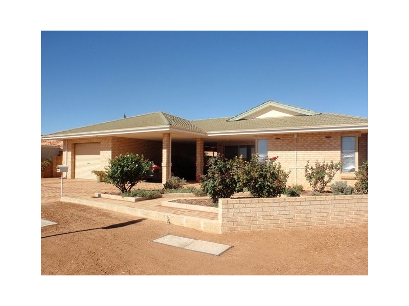 44 Charles Street, Bluff Point WA 6530