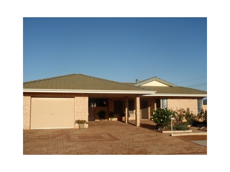 44 Charles Street, Bluff Point WA 6530