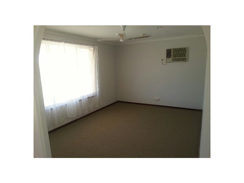 10 Woodman Street, Utakarra WA 6530