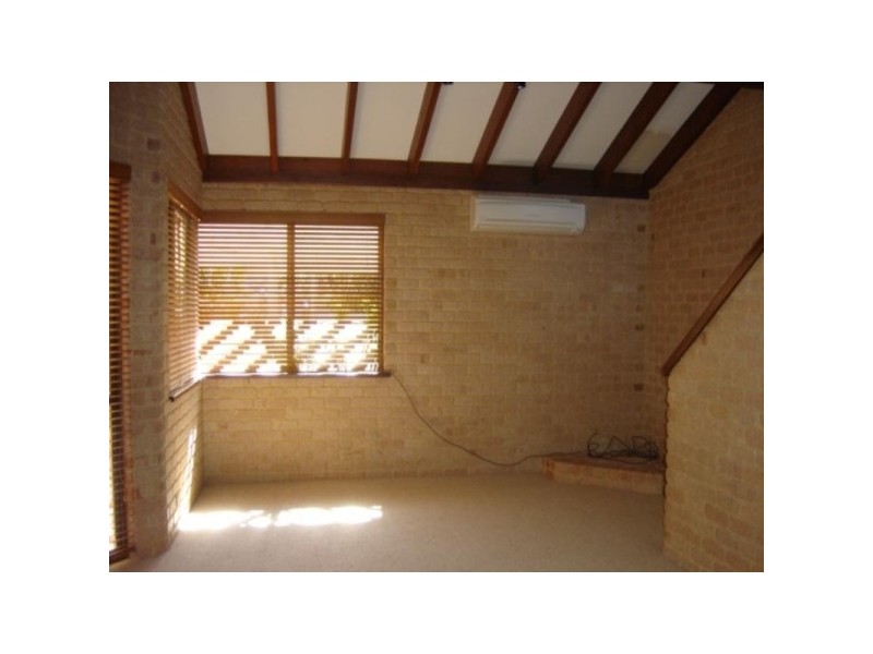 11 Sheldon Place, Tarcoola Beach WA 6530