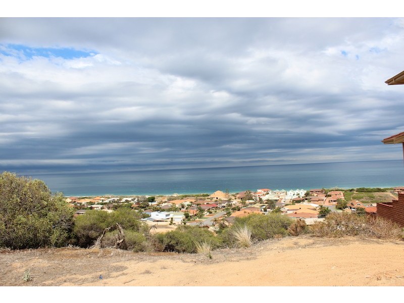 22 Old Acres Court, Wandina WA 6530