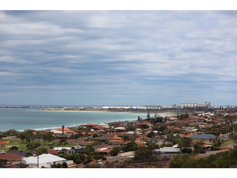 22 Old Acres Court, Wandina WA 6530