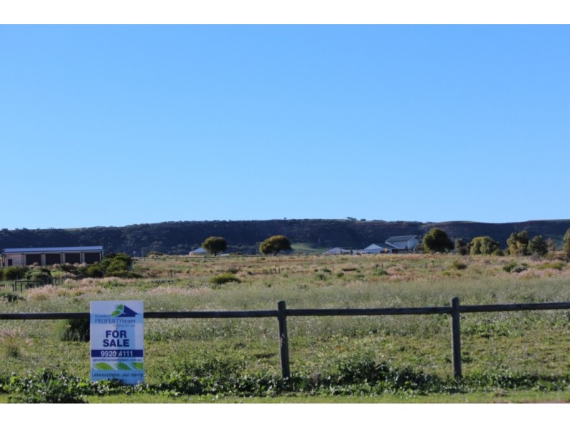 144 Wittenoom Circle, White Peak WA 6532