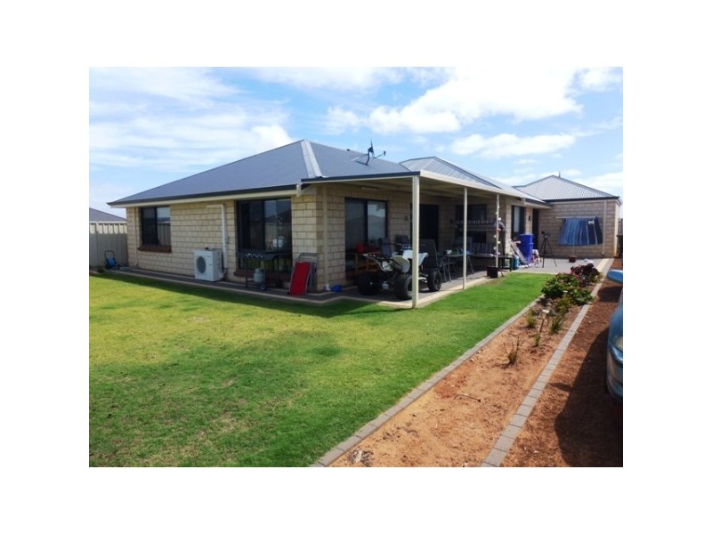 11 Alera Entrance, Wandina WA 6530