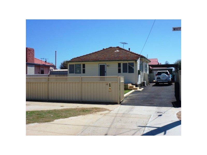 41 Whitfield Street, Beachlands WA 6530