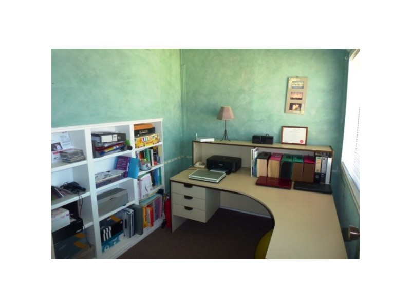 41 Whitfield Street, Beachlands WA 6530