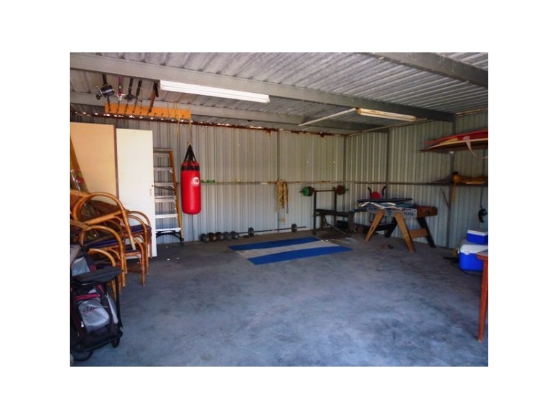 41 Whitfield Street, Beachlands WA 6530