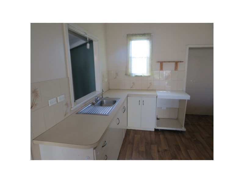 4 William Street, Geraldton WA 6530