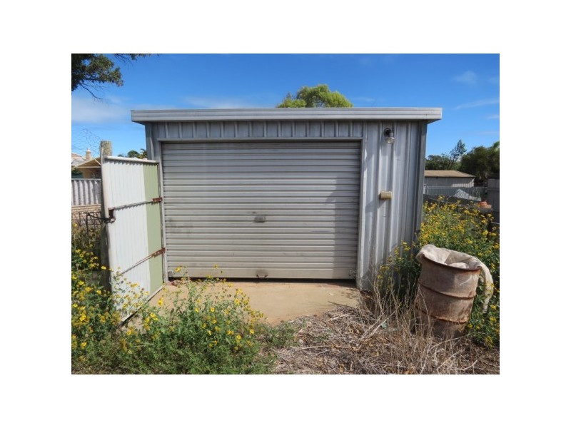 4 William Street, Geraldton WA 6530