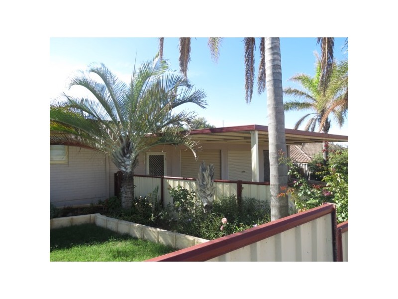 2 Jade Place, Rangeway WA 6530