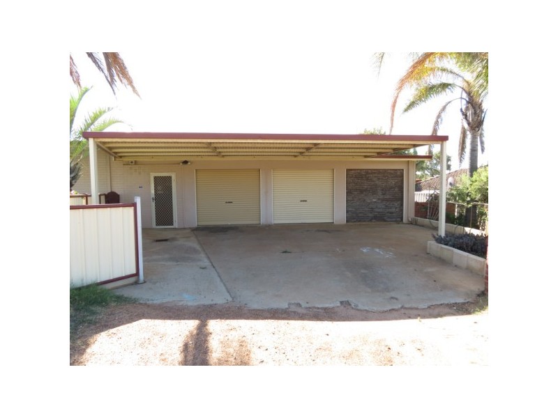 2 Jade Place, Rangeway WA 6530
