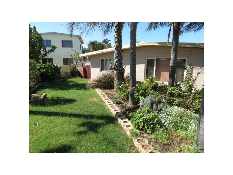 2 Jade Place, Rangeway WA 6530