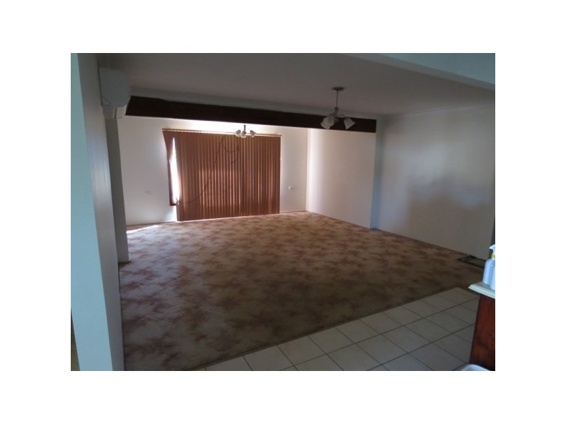 2 Jade Place, Rangeway WA 6530