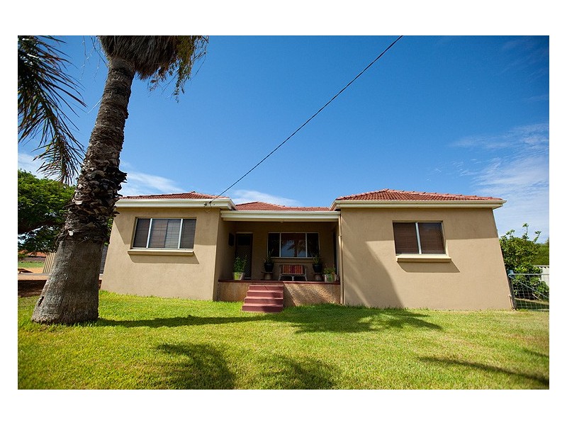 736 Chapman Rd, Glenfield WA 6532